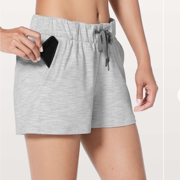 Lululemon On the Fly Shorts - Picture 1 of 8